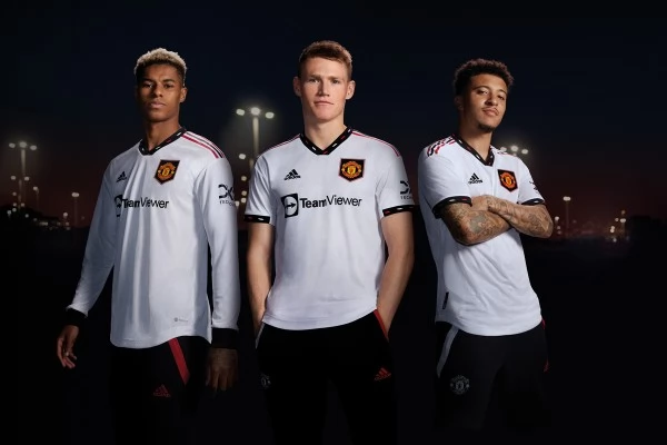 Maillot de Foot Manchester United B.Fernandes 8 Tenue Extérieur 2022/23